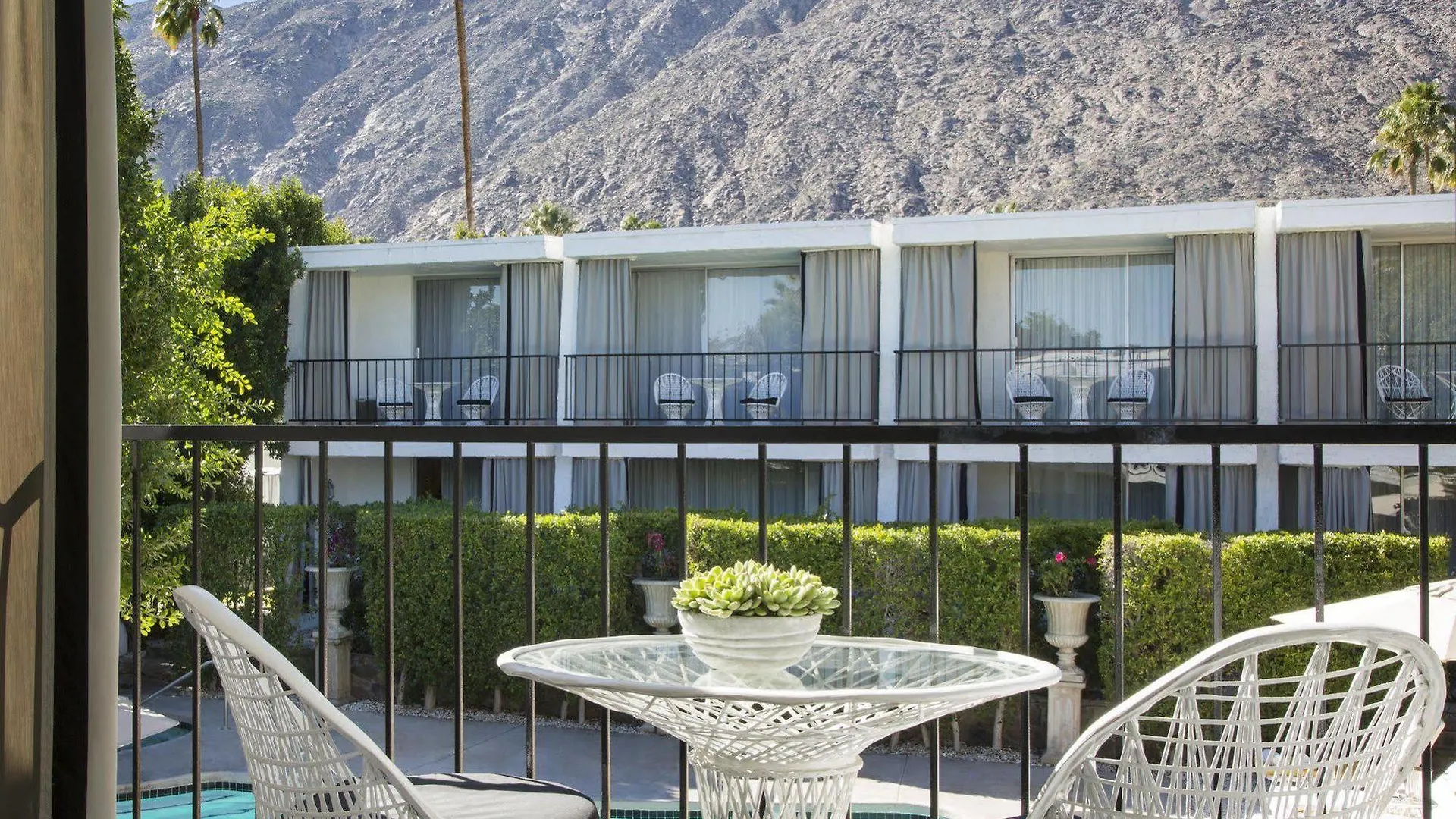 Avalon Hotel & Bungalows Palm Springs, A Member Of Design Hotels 4*,