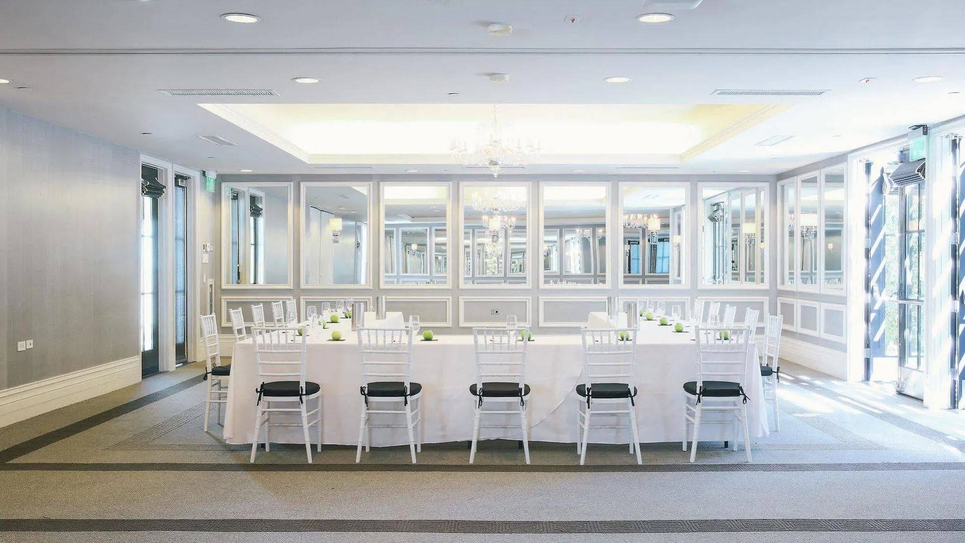 Avalon Hotel & Bungalows Palm Springs, A Member Of Design Hotels